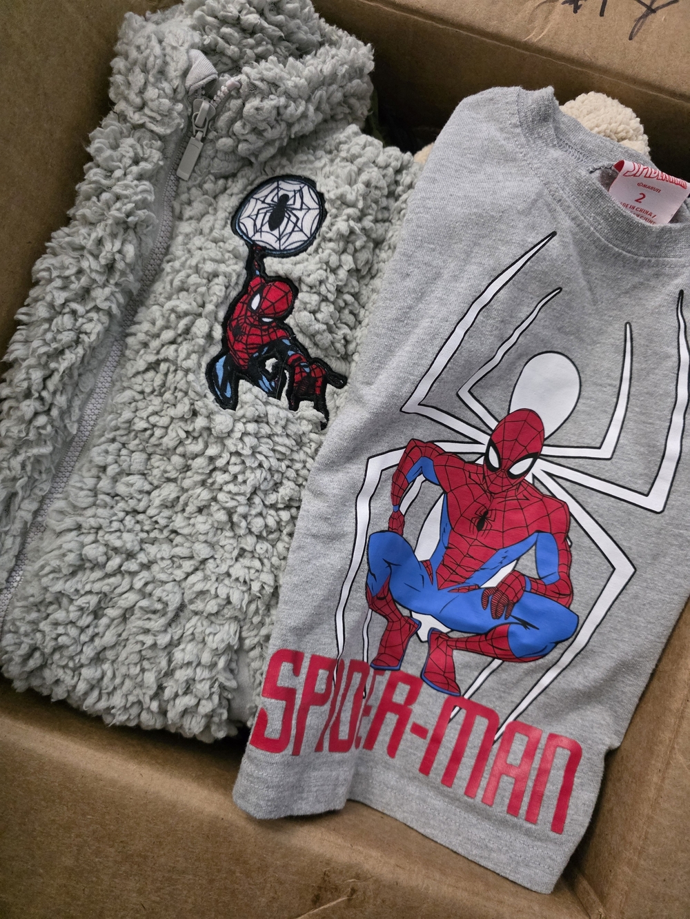 Marvel Spider-Man Kids Gray Graphic Tee & Plush Jacket Set